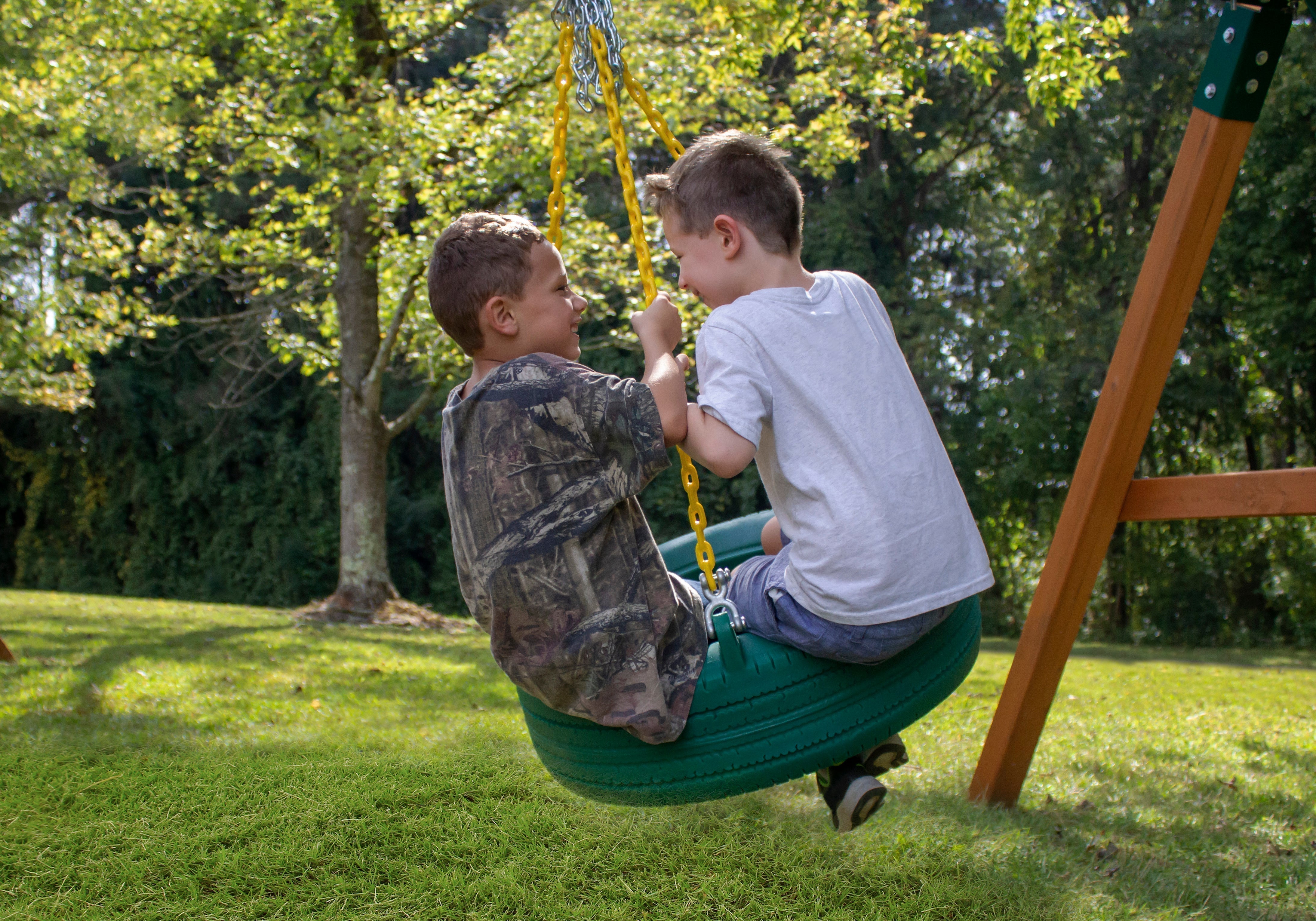 Swingset Buying Guide: Choosing the Right One for Your Family Swingset Buying Guide: Choosing the Right One for Your Family